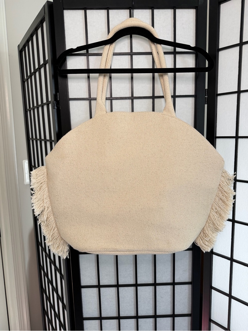 Shade & Shore Cream Woven Fringe Large Tote Bag - Picture 2 of 4